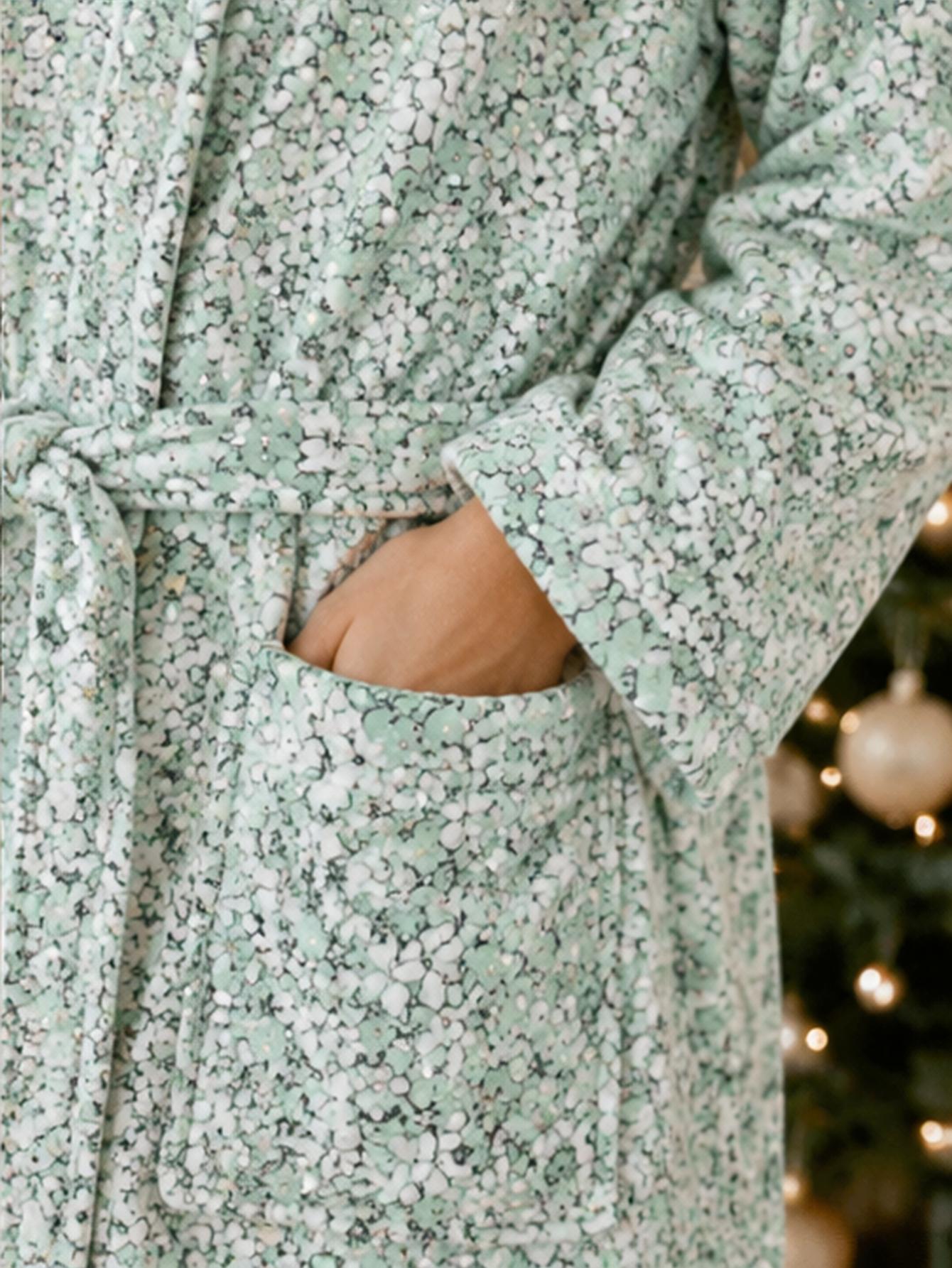 レディース、ゆったりサイズ、緑色の小花柄プリント、コーラルフ - Bathrobe のレビューと価格