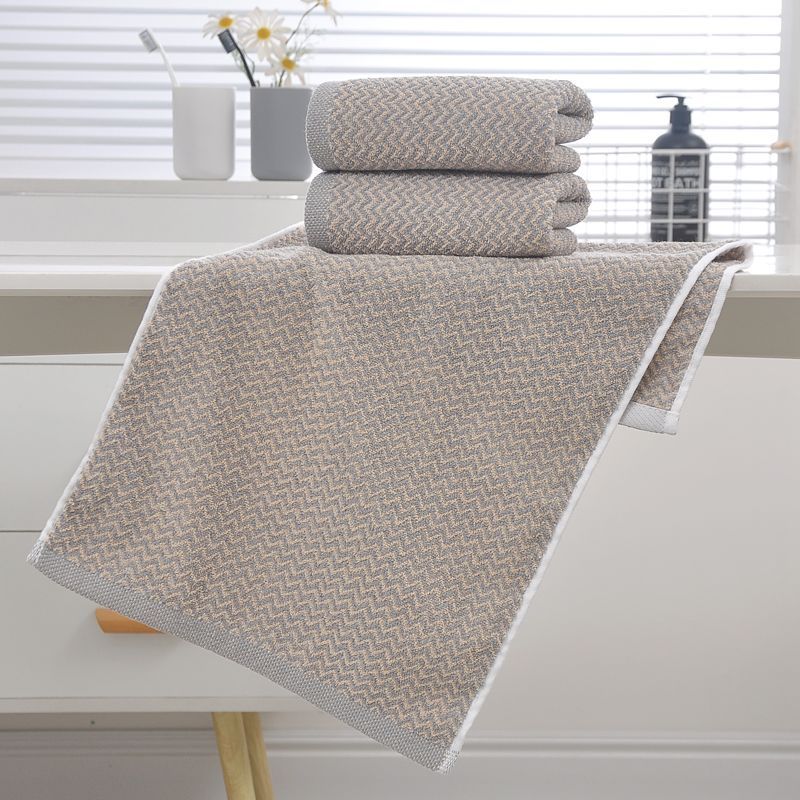 3枚組のヘリンボーン柄コットンタオルセット。超ソフトで吸水性 - Spa Towel のレビューと価格