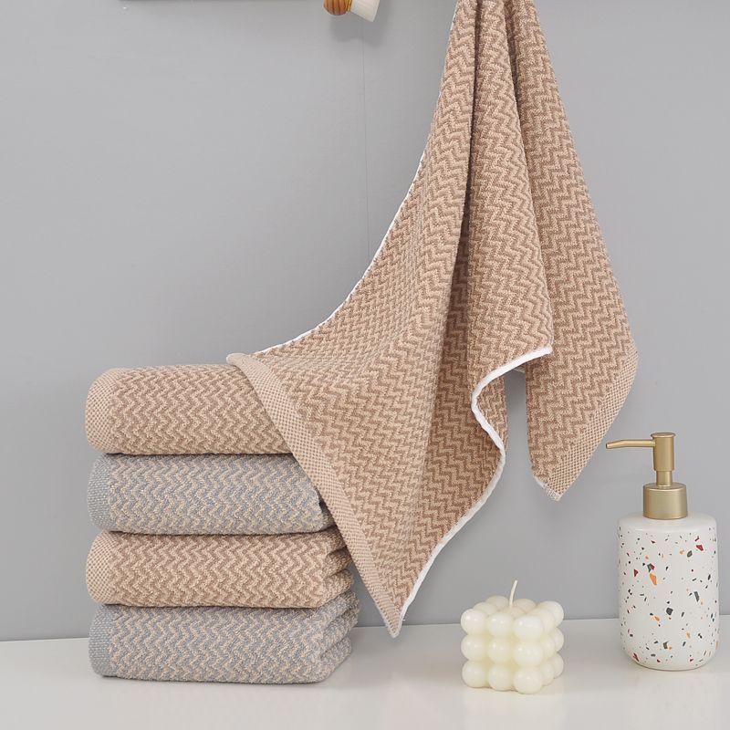 3枚組のヘリンボーン柄コットンタオルセット。超ソフトで吸水性 - Spa Towel のレビューと価格